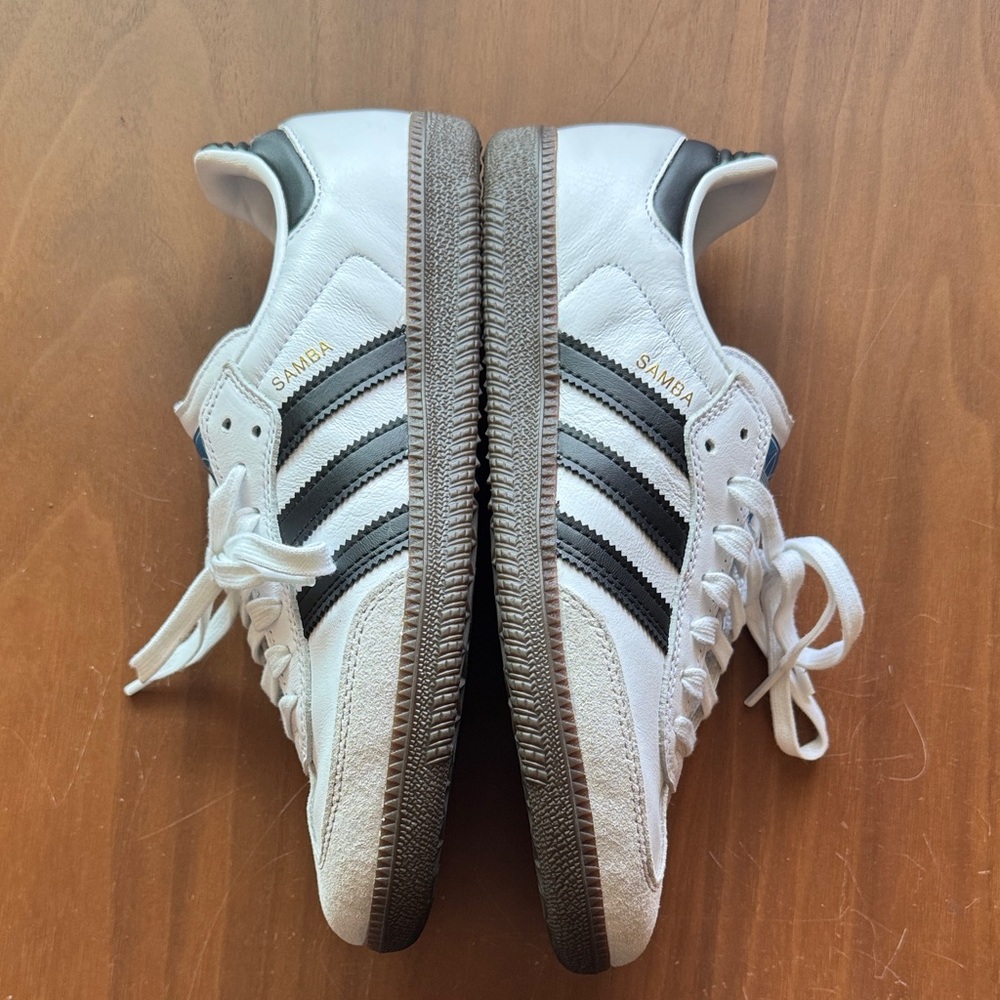 NEW Adidas White and Black Samba Sneakers - Picture 4 of 6